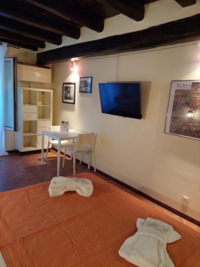 Casa Vacanze Campo De' Fiori Рим Екстериор снимка